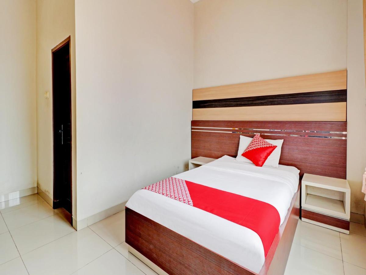 Oyo 90347 Hotel Srikandi Syariah Tasikmalaya Zewnętrze zdjęcie